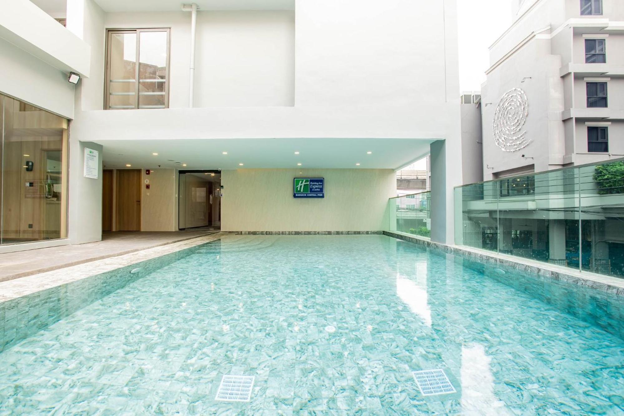 Holiday Inn Express & Suites Bangkok Central Pier By Ihg Kültér fotó