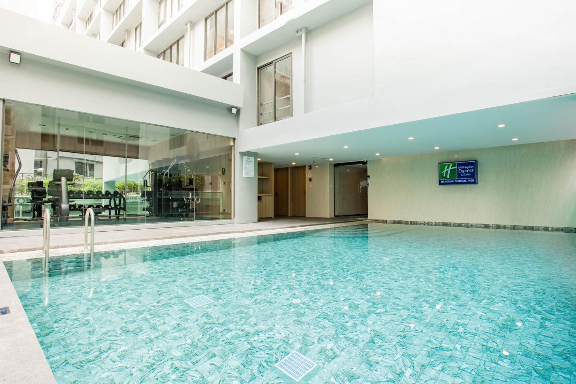 Holiday Inn Express & Suites Bangkok Central Pier By Ihg Kültér fotó